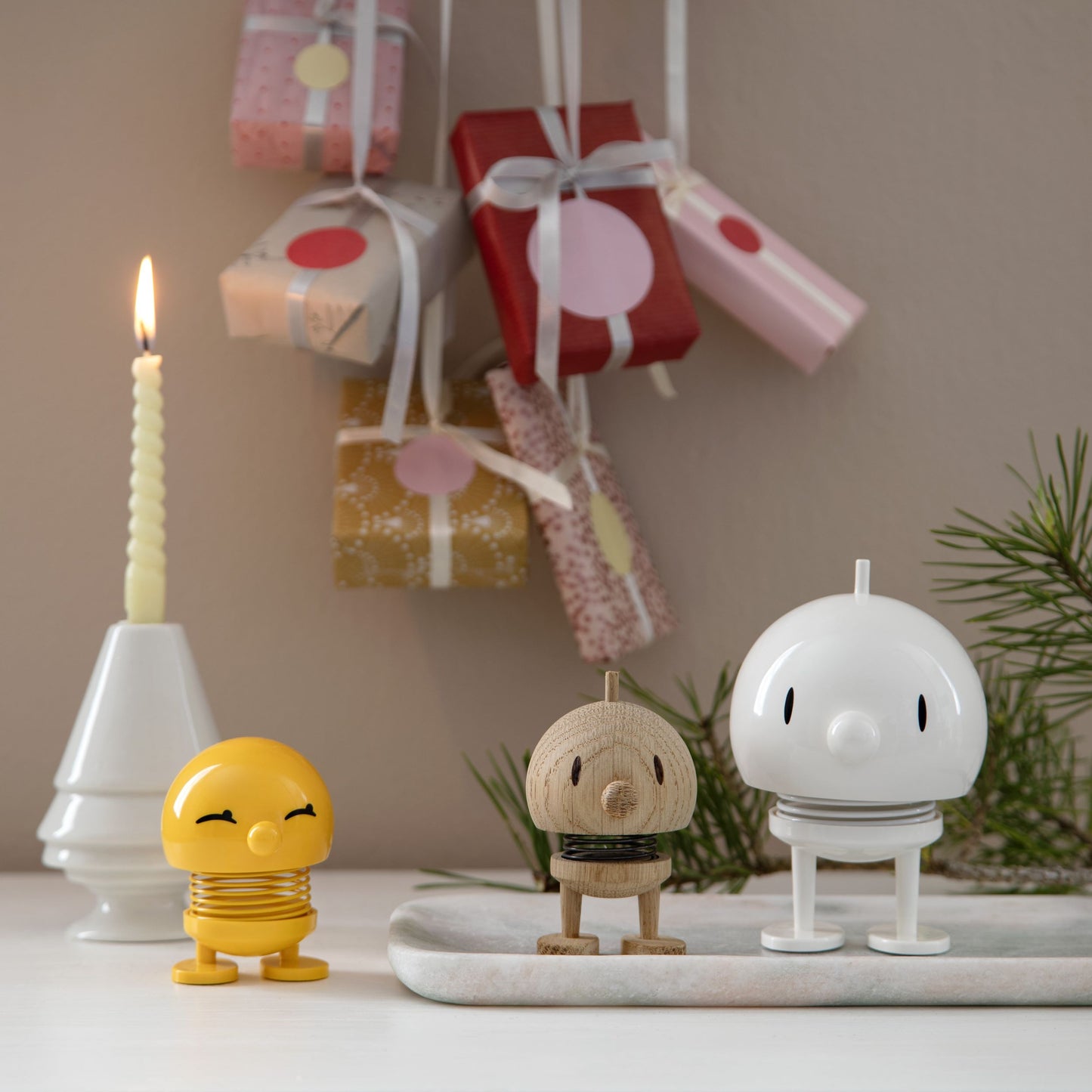 Classic Bumble Medium / White